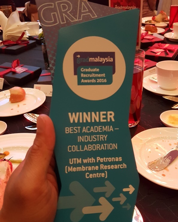 UTM AMTEC-Petronas Wins Best Academia-Industry Collaboration Award 2016