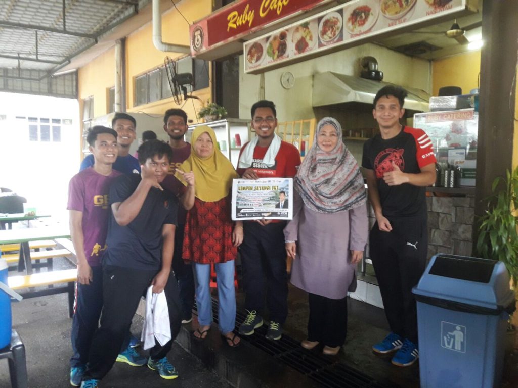 photo6219507073385867220