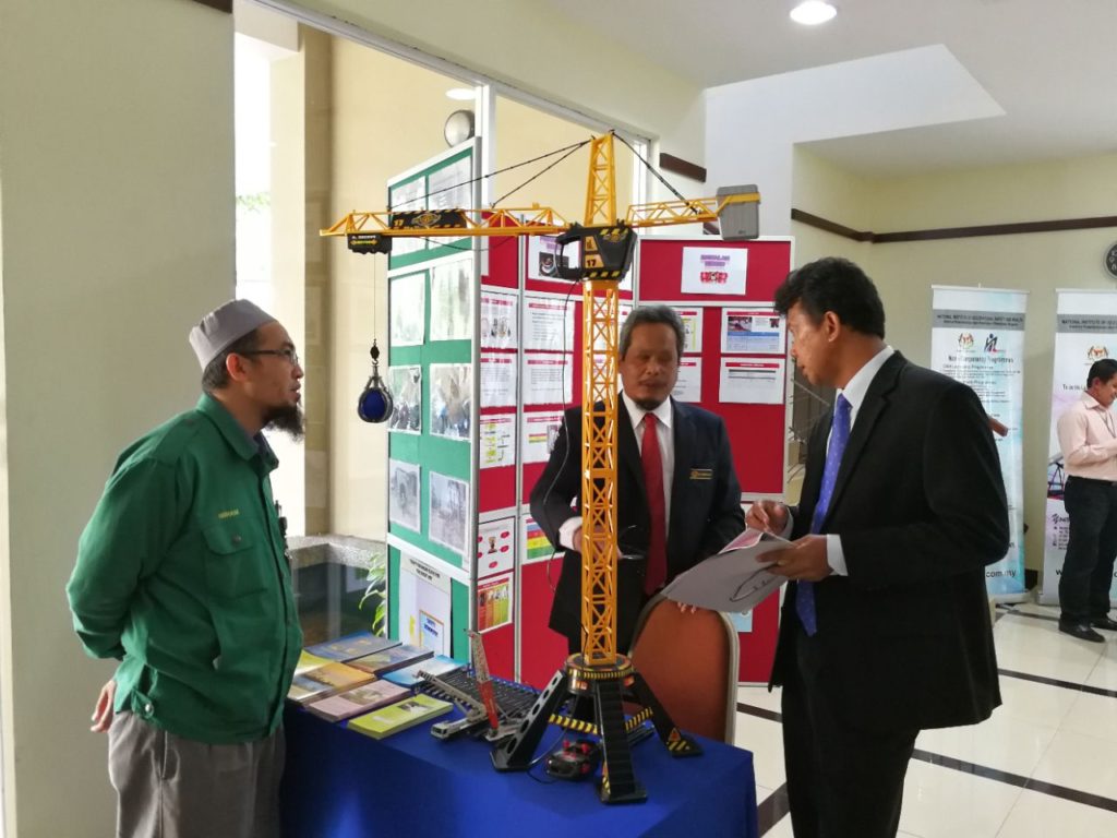 photo6248962749375817651