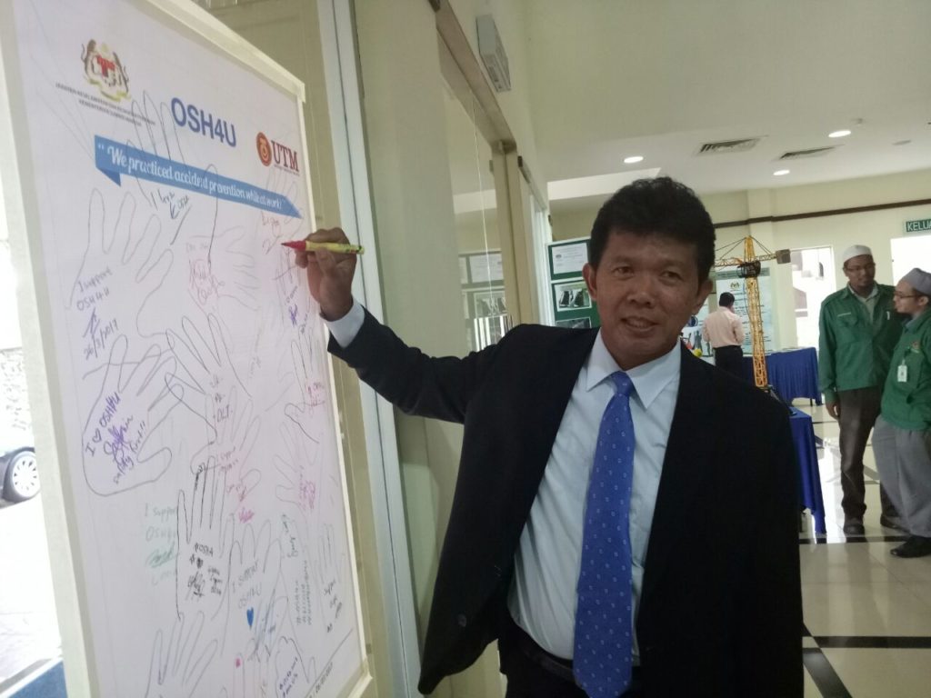 photo6249239156291119019