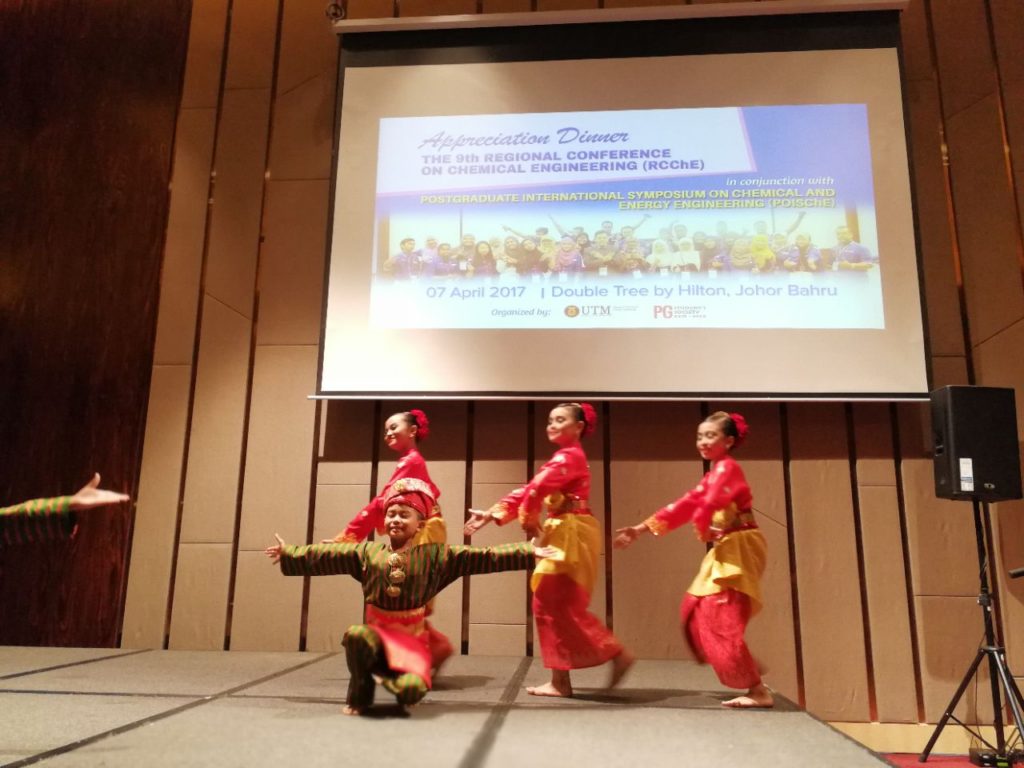 photo6293931048375003061