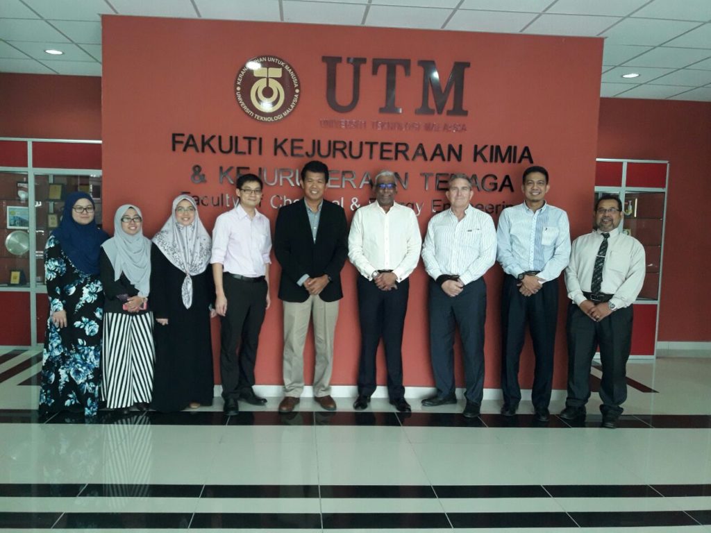 photo6109272356867385285